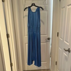 Elegant Blue Pleated Dress